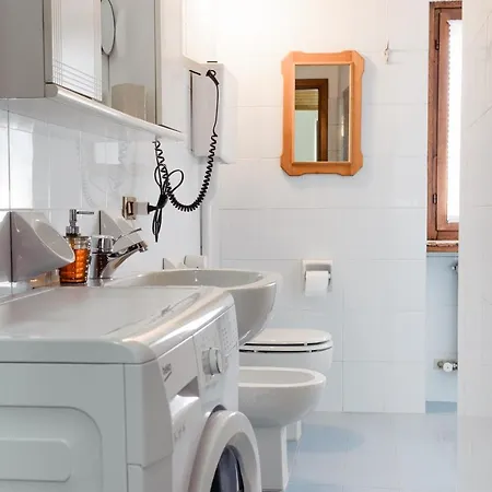 Palazzina Gelsomino * Дезенцано-дель-Гарда