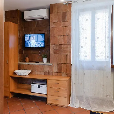 Palazzina Gelsomino Apartamento *